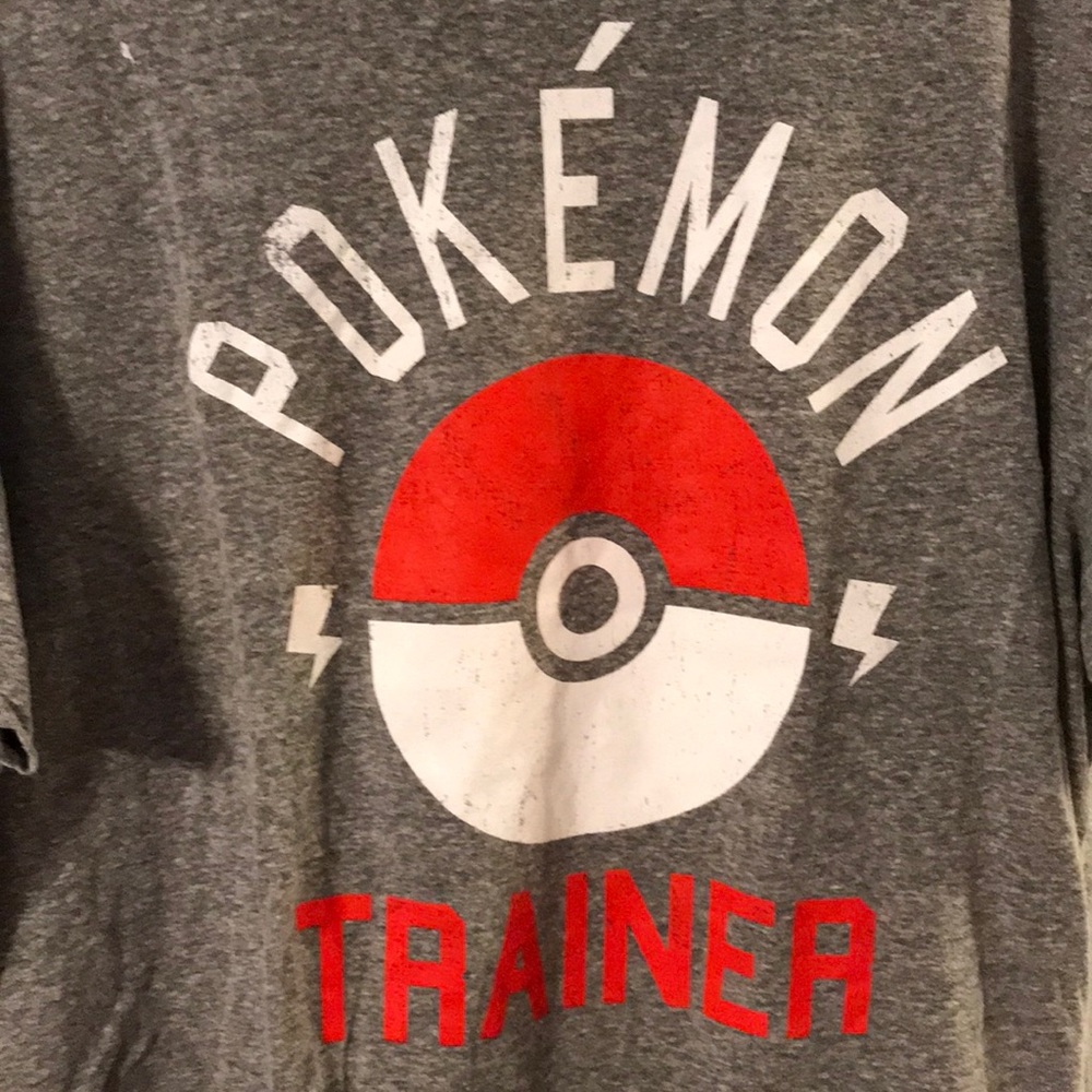 Gray Pokémon trainer T-shirt XXL